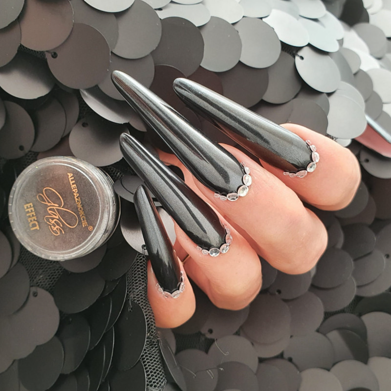 Leštící pigment na nehty Glass Effect Black (černý zrcadlový efekt)