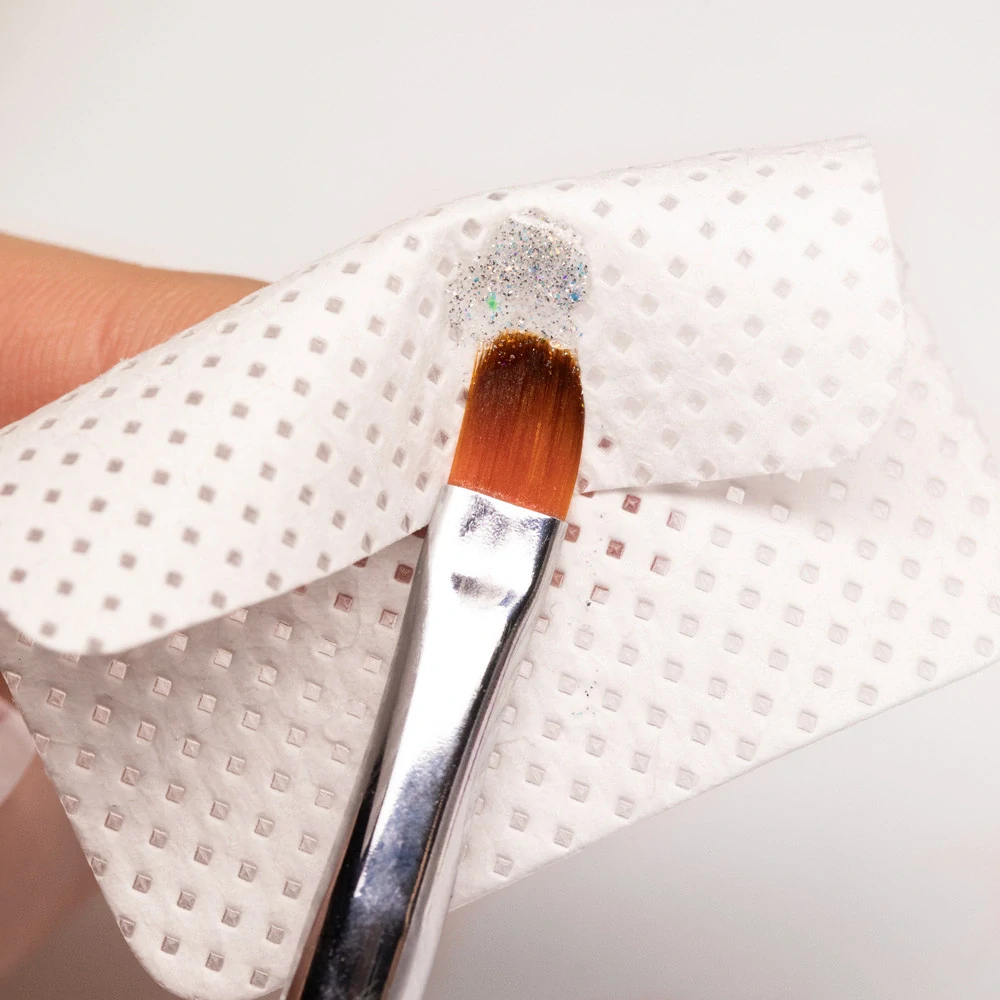 Bezprašná perforovaná buničina na nehty, netřepivá, čtverce 5x5 cm, 200 ks - BÍLÁ