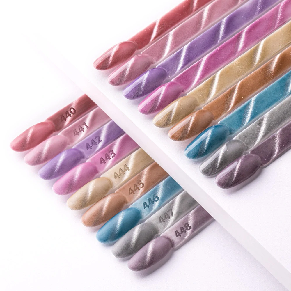 Cat eye gel lak, 8g – rafinovaná elegance s efektem kočičích očí GINGER