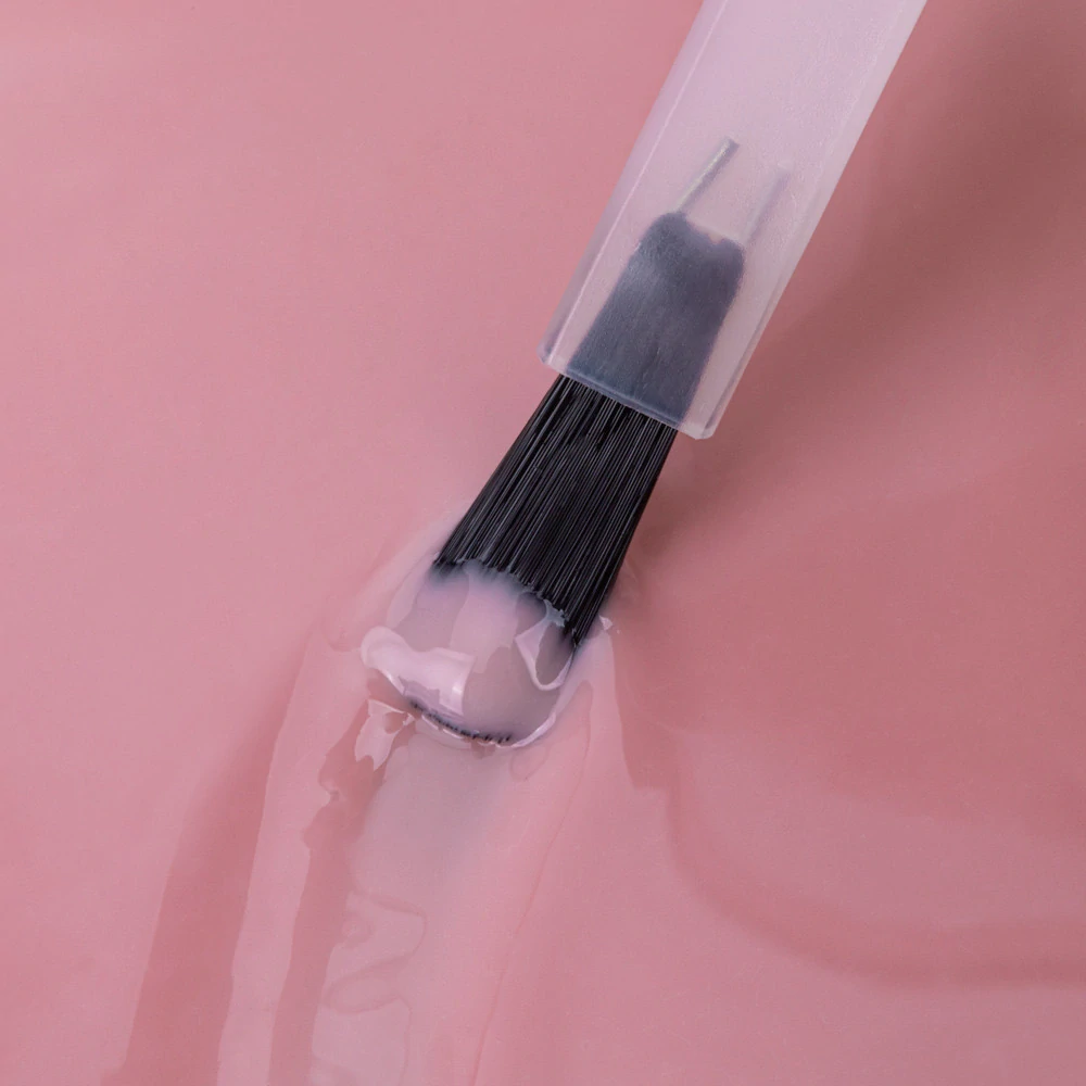 Podkladová báze Rubber Fiber Base Smoky Pink 10 g – revoluční báze se skelným vláknem v přirozeném nude odstínu